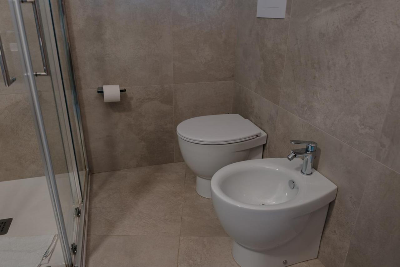 Rooms, Affittacamere Maksim Golfo Aranci Exterior foto