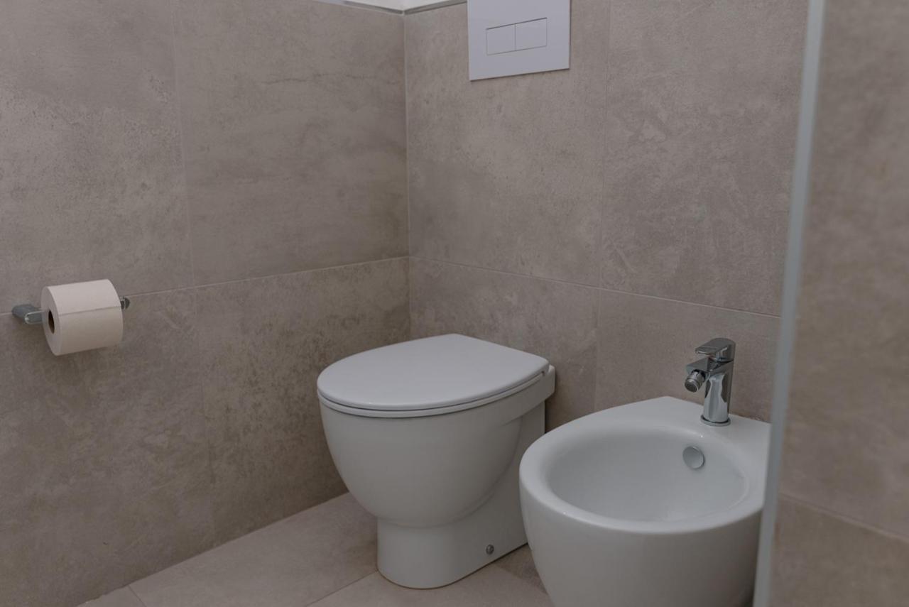 Rooms, Affittacamere Maksim Golfo Aranci Exterior foto