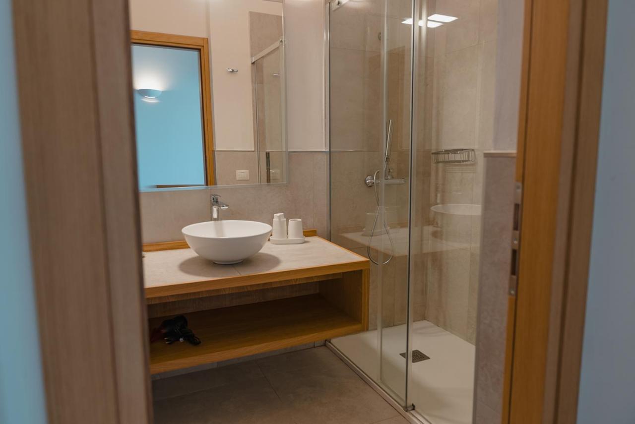 Rooms, Affittacamere Maksim Golfo Aranci Exterior foto
