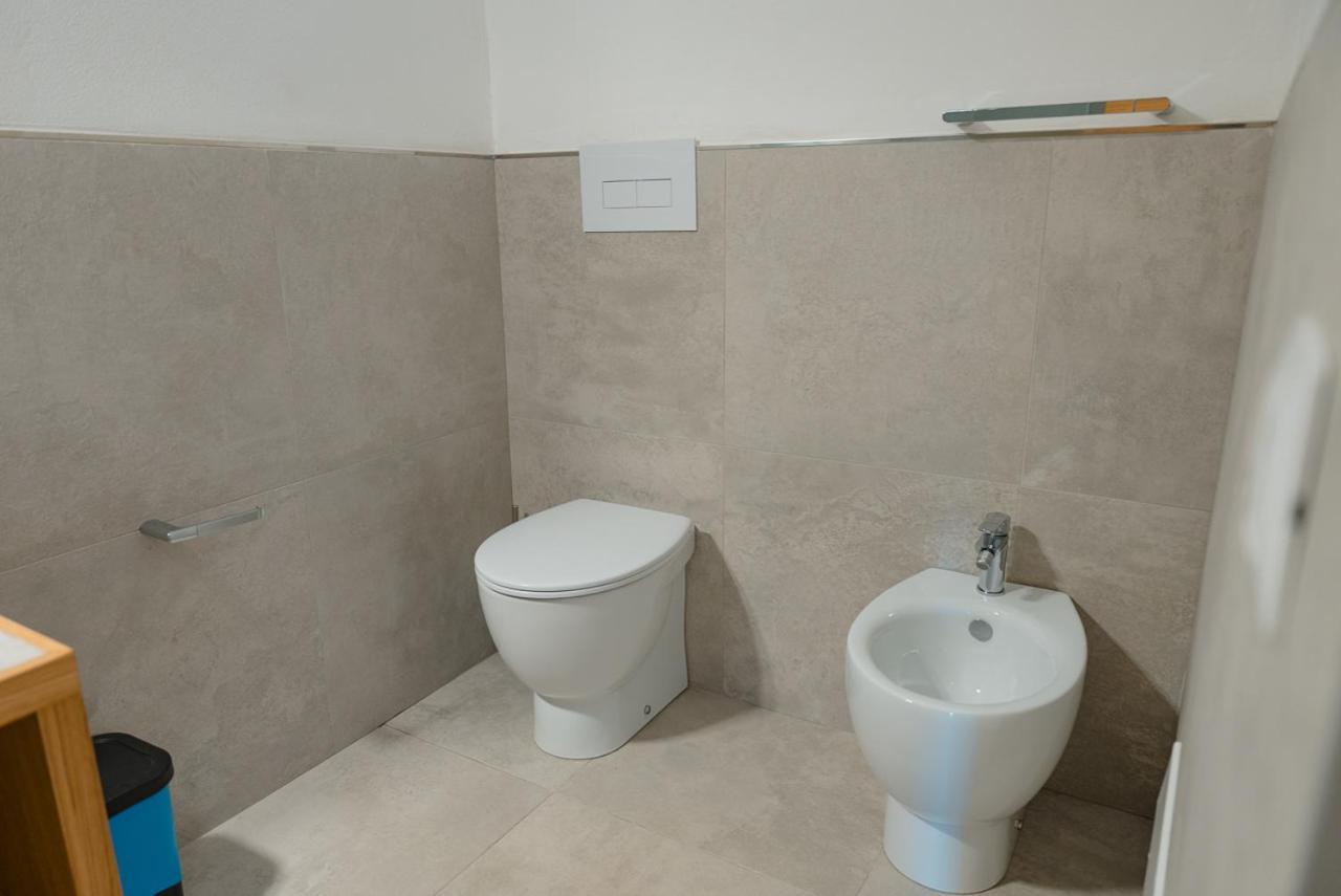 Rooms, Affittacamere Maksim Golfo Aranci Exterior foto